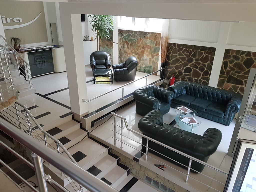 Lira Inn Ni 외부 사진
