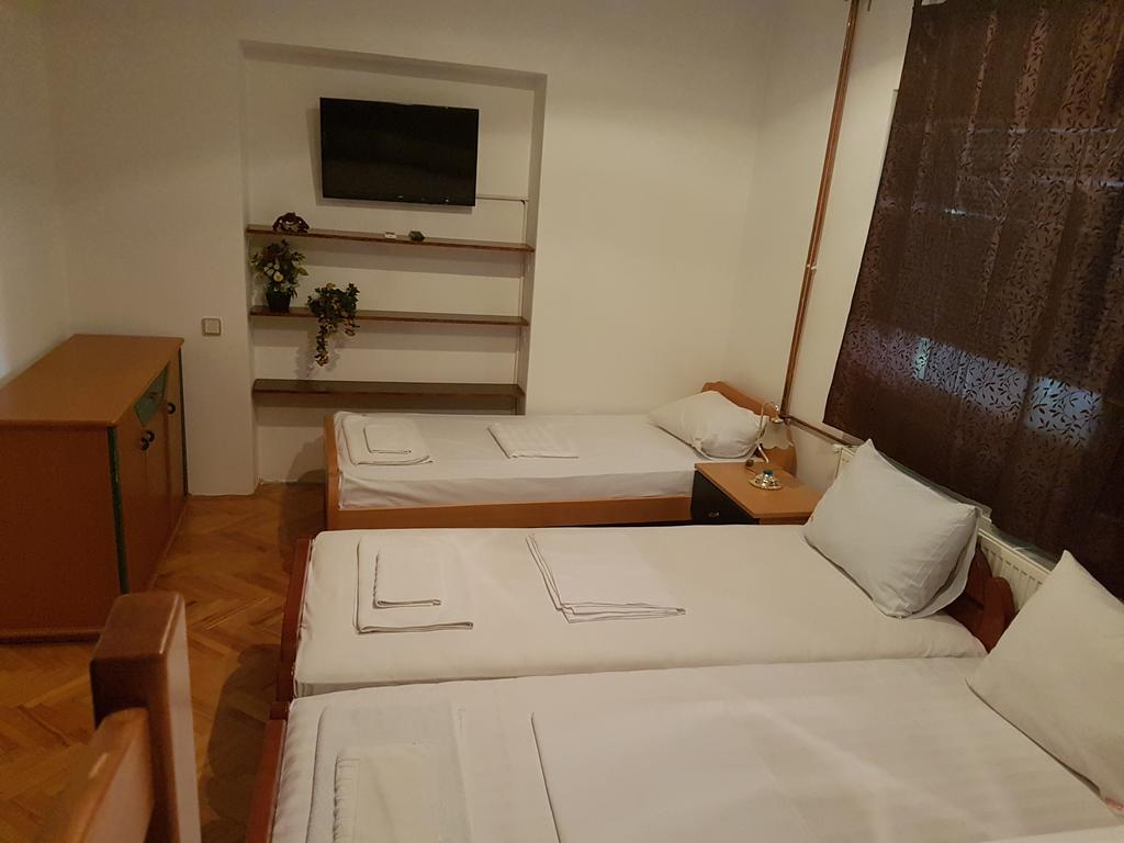 Lira Inn Ni 외부 사진