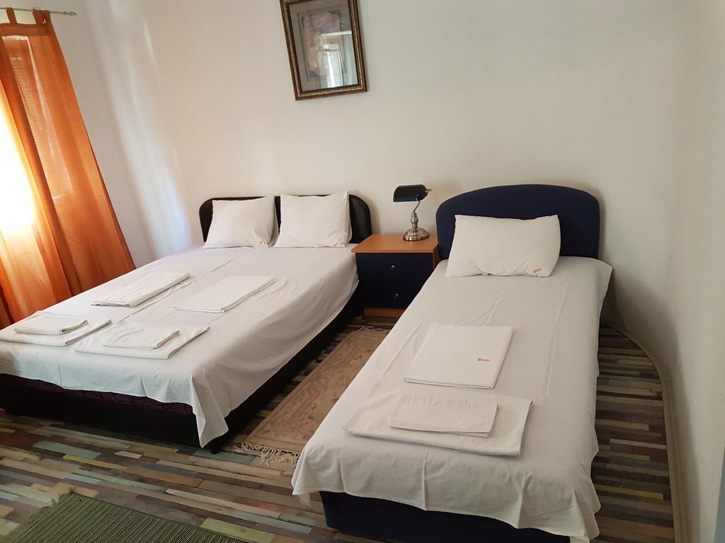 Lira Inn Ni 외부 사진