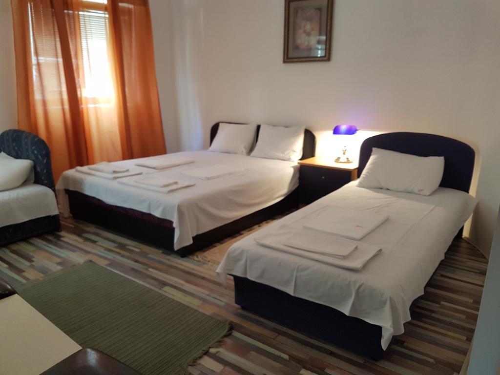Lira Inn Ni 외부 사진