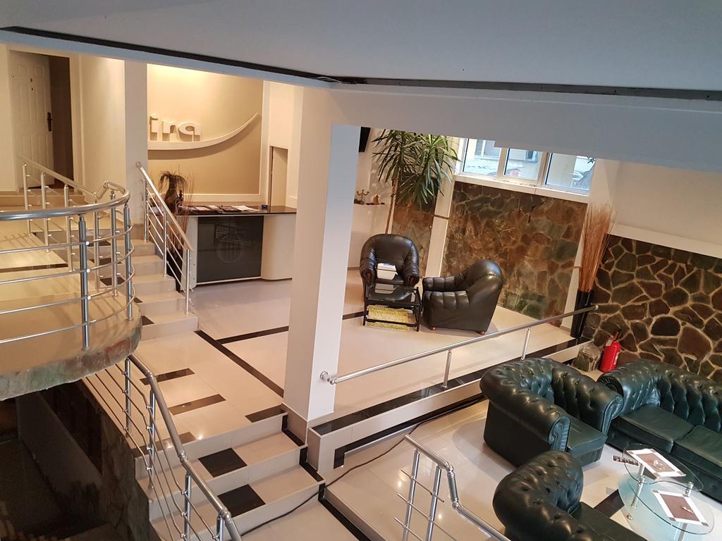 Lira Inn Ni 외부 사진