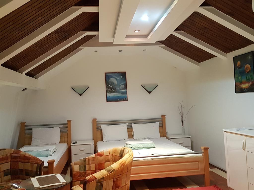 Lira Inn Ni 외부 사진