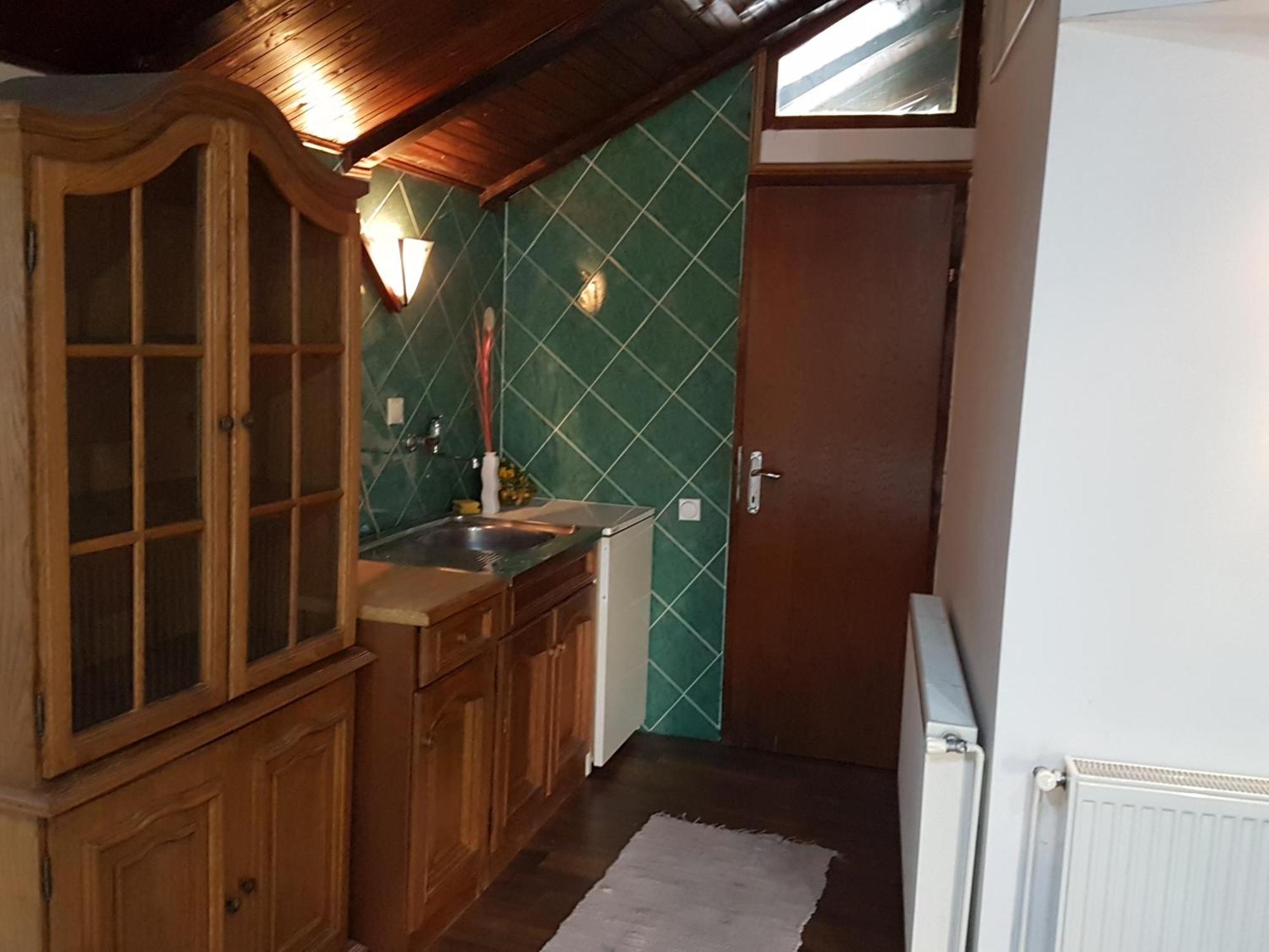 Lira Inn Ni 외부 사진