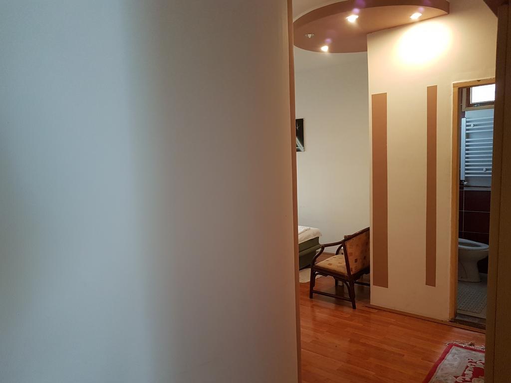 Lira Inn Ni 외부 사진