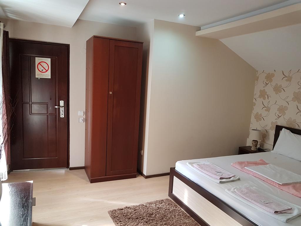 Lira Inn Ni 외부 사진