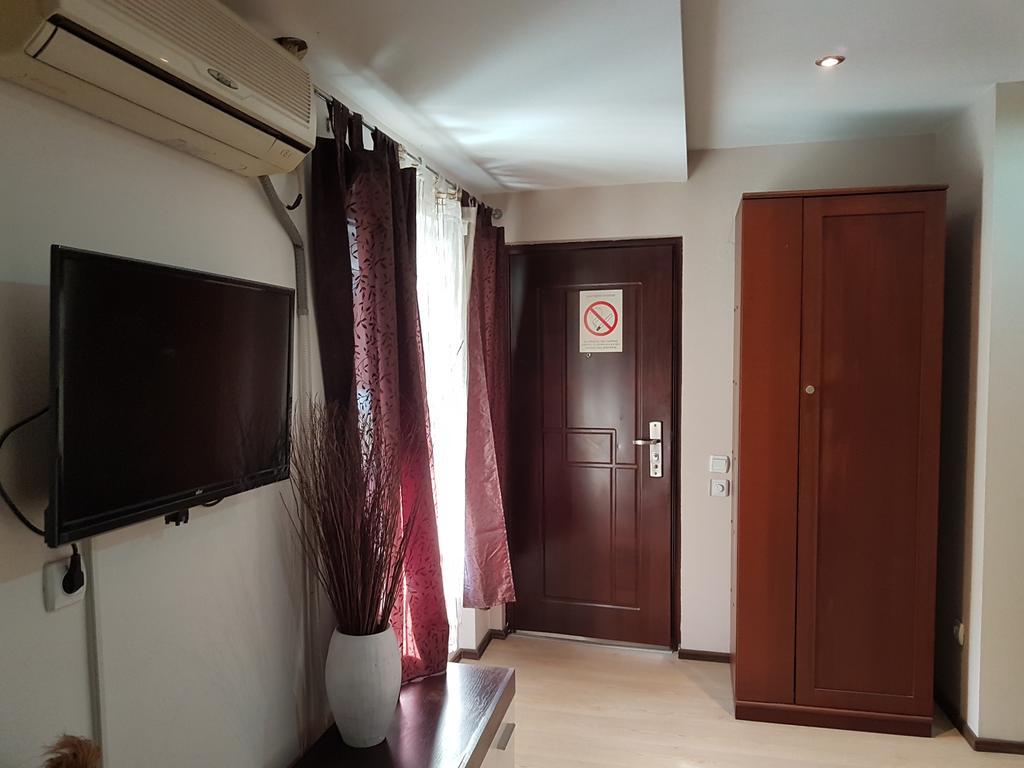 Lira Inn Ni 외부 사진
