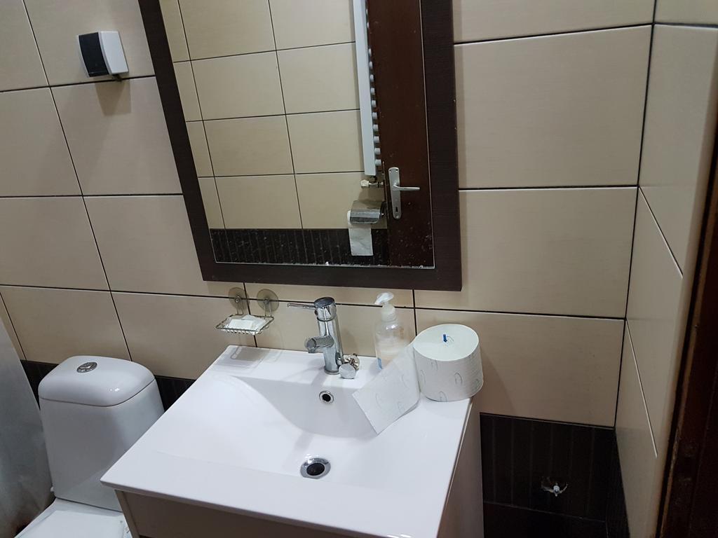 Lira Inn Ni 외부 사진