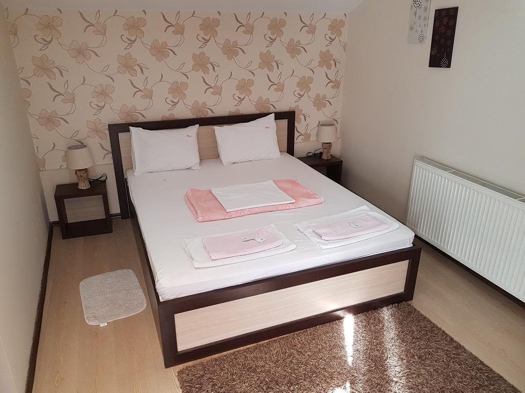 Lira Inn Ni 외부 사진