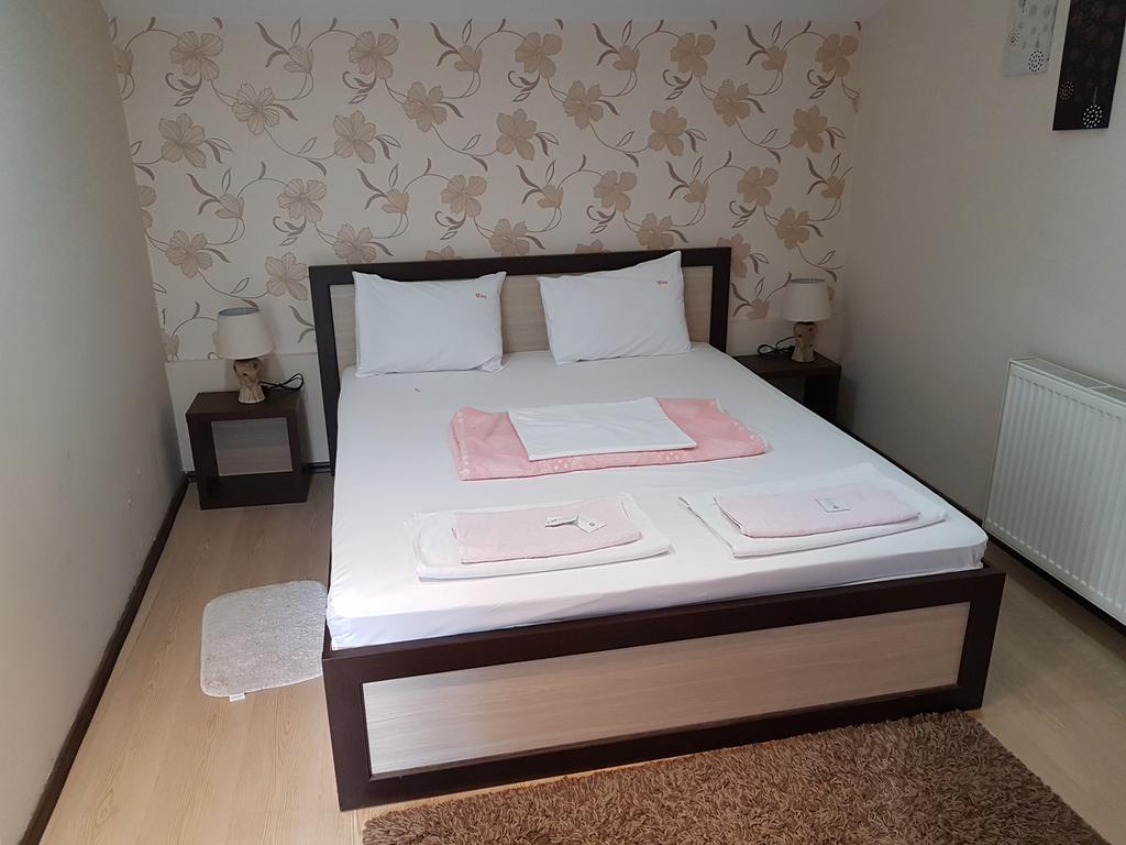Lira Inn Ni 외부 사진