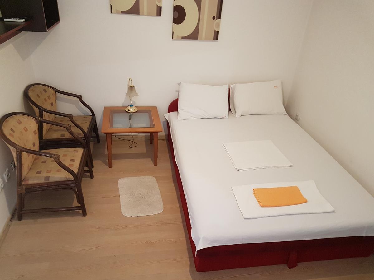 Lira Inn Ni 외부 사진